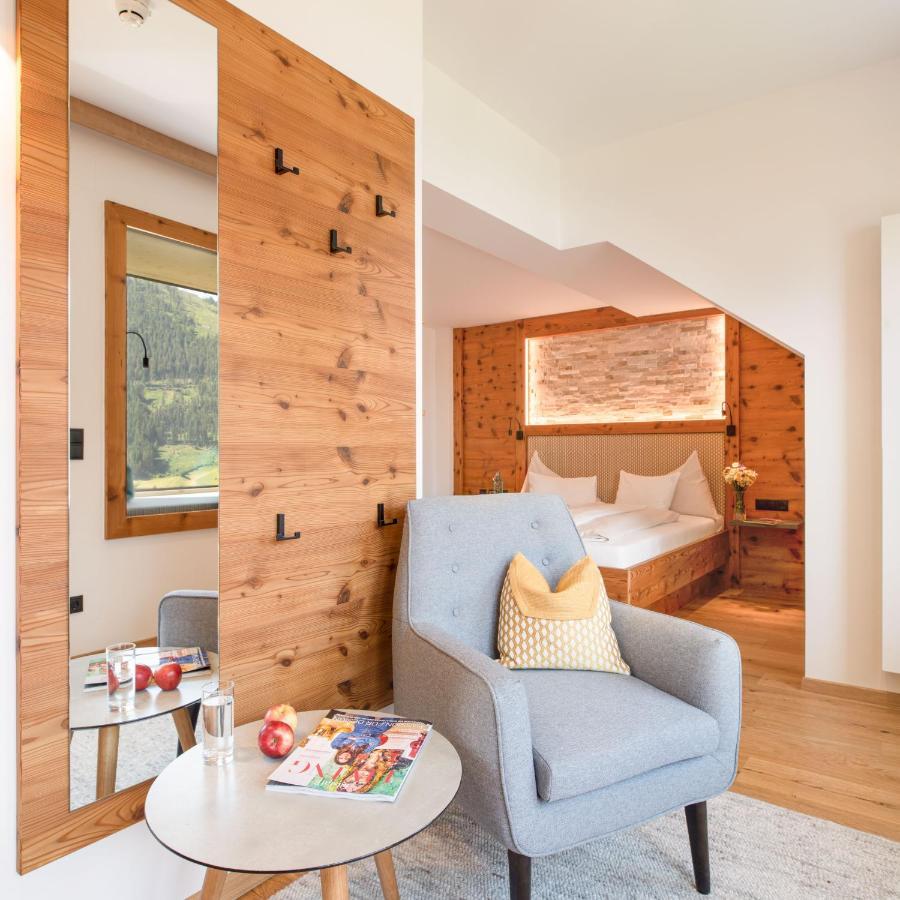 Hotel Nagglerhof Am Weissensee Bagian luar foto