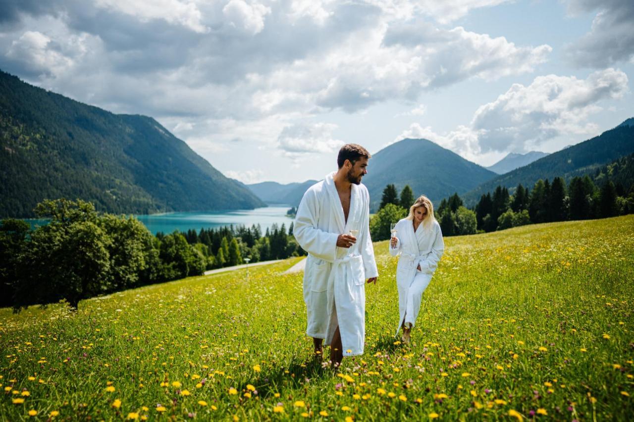 Hotel Nagglerhof Am Weissensee Bagian luar foto