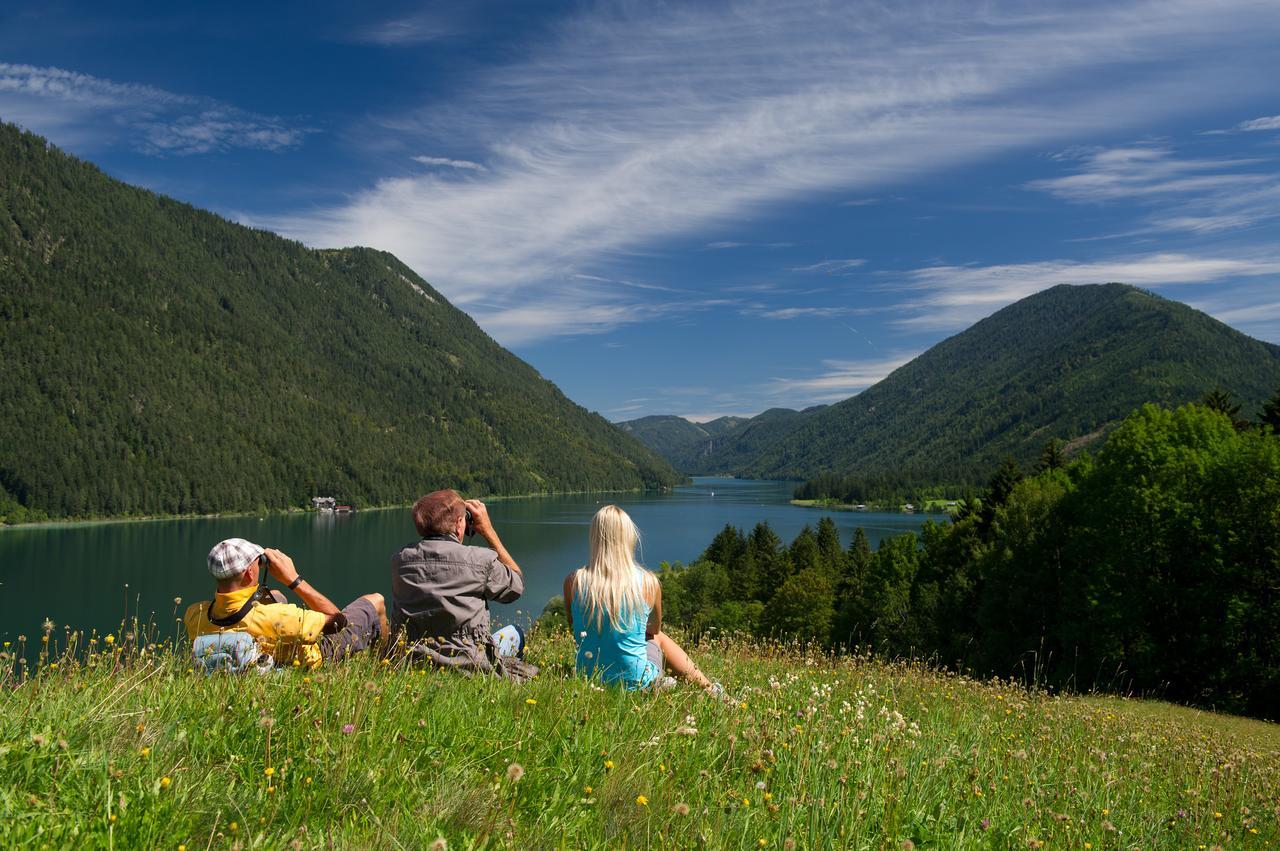 Hotel Nagglerhof Am Weissensee Bagian luar foto