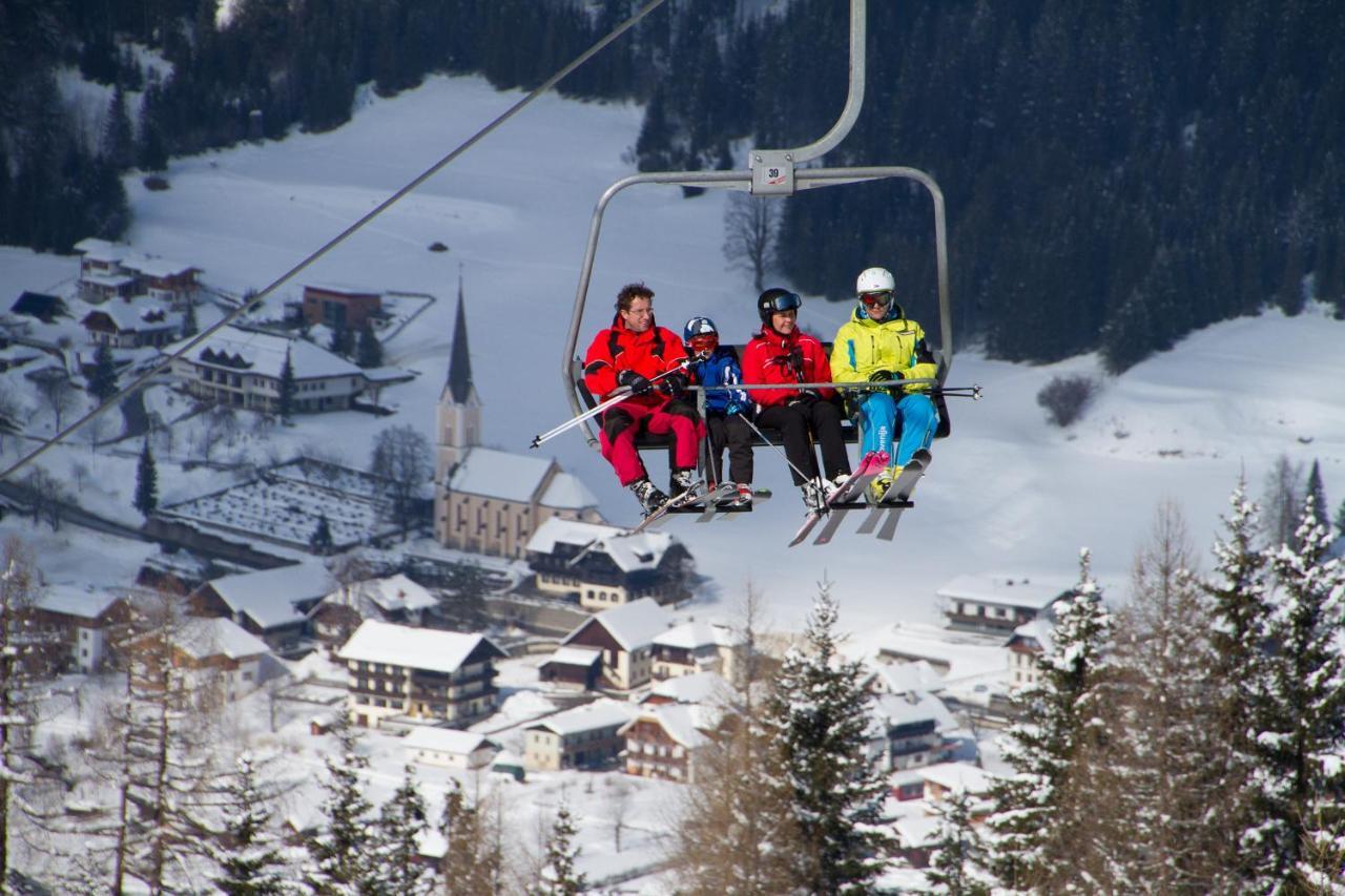 Hotel Nagglerhof Am Weissensee Bagian luar foto